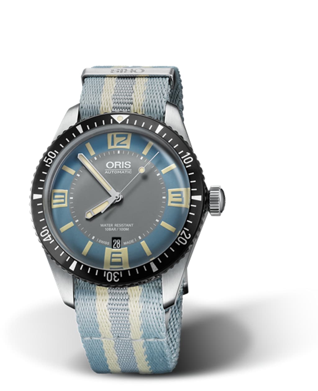 Vertical image of Divers Sixty-Five 
